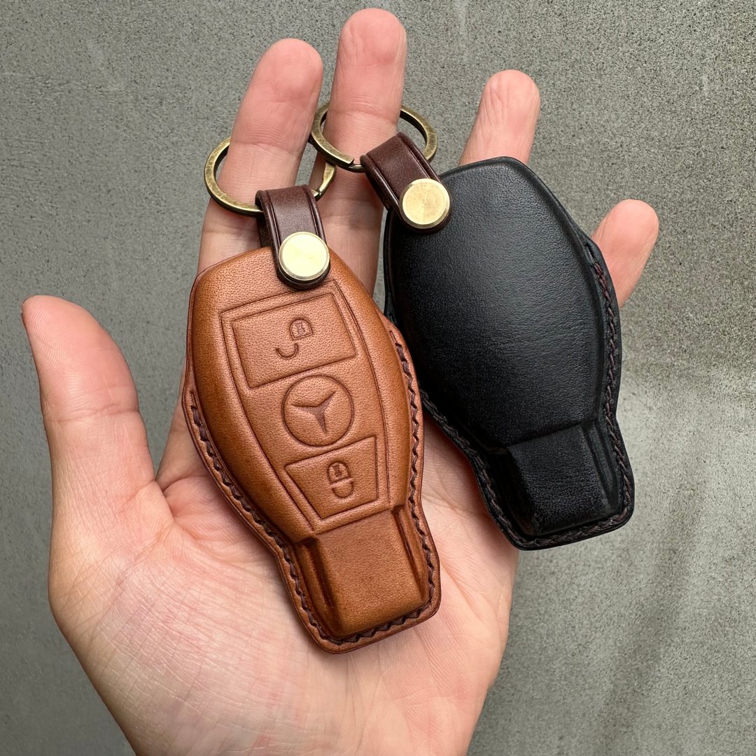 Shao leather Benz 奔驰 Buttero短版 汽车钥匙套 GLC220 CLA GLA - 钥匙链/钥匙包 - 真皮 红色
