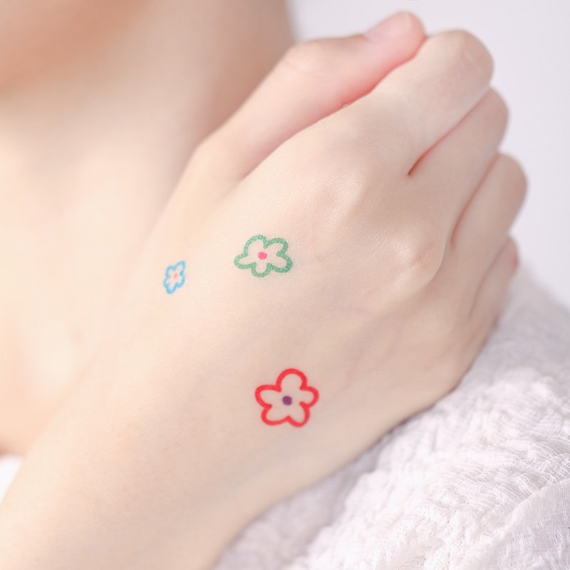 刺青纹身贴纸 -  可爱 小花朵 2入 - 纹身贴 - 纸 多色