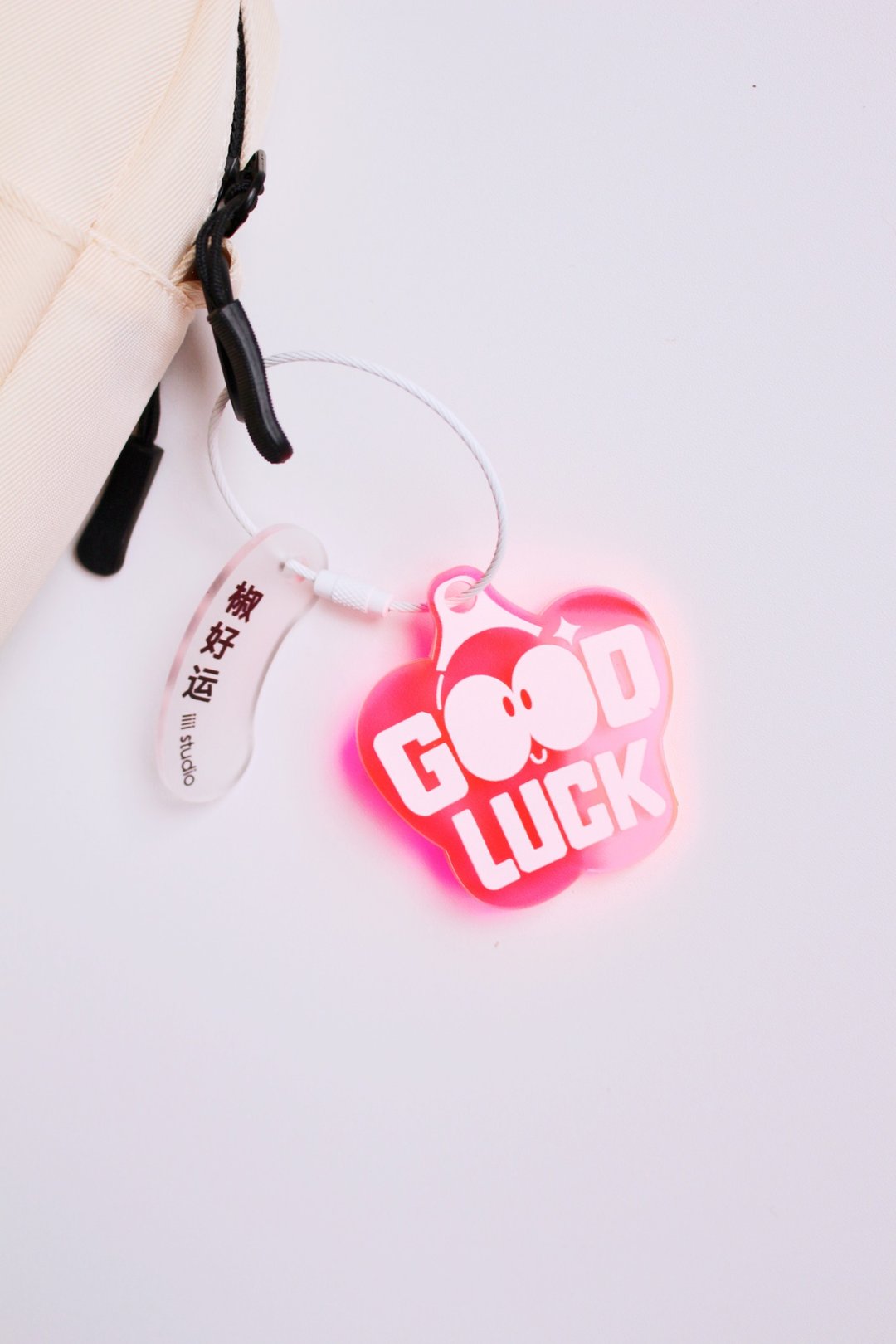 椒好運 Good Luck 文字亚克力钥匙扣 吊饰 - 吊饰 - 压克力 