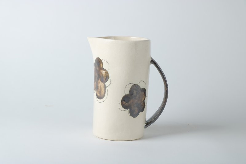 /沉稳的花/ 手捏陶瓷大壶 - 咖啡杯/马克杯 - 陶 咖啡色