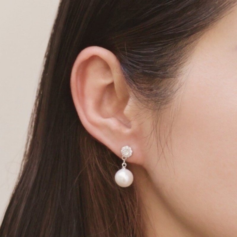 王妃加冕 澳白色珍珠手工镶嵌闪钻银针耳环 - 耳环/耳夹 - 纯银 白色