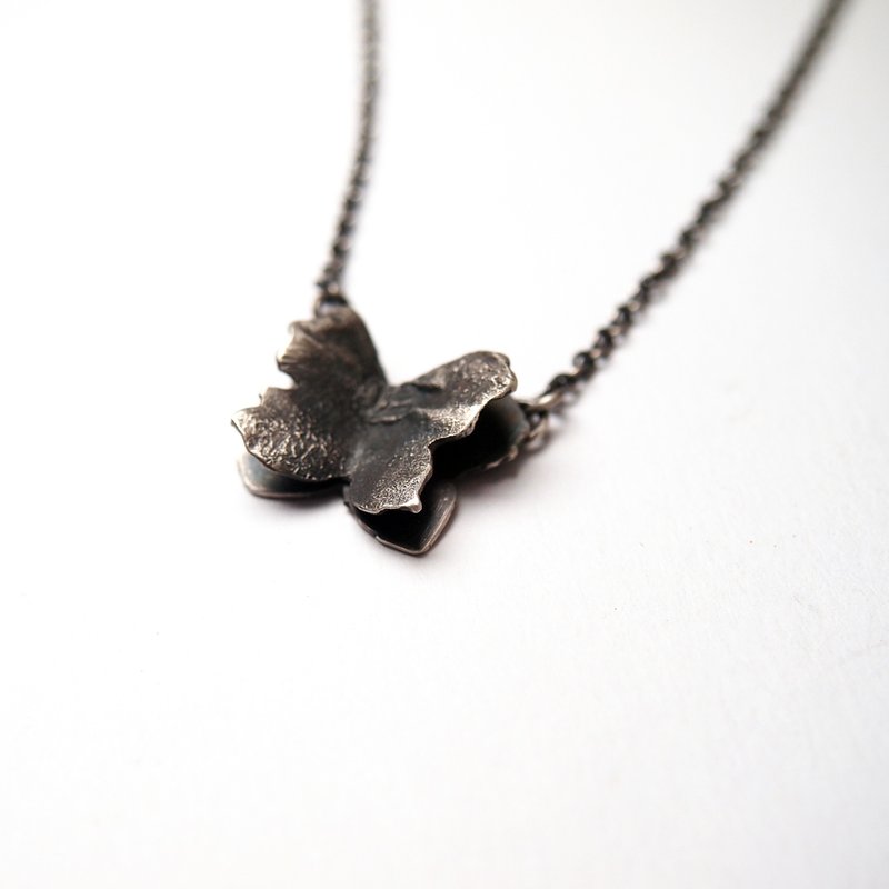 【Animals系列】#b45 黑蝴蝶锁骨项链/ 925银/ 手工礼物/ 定制化 - 项链 - 银 银色