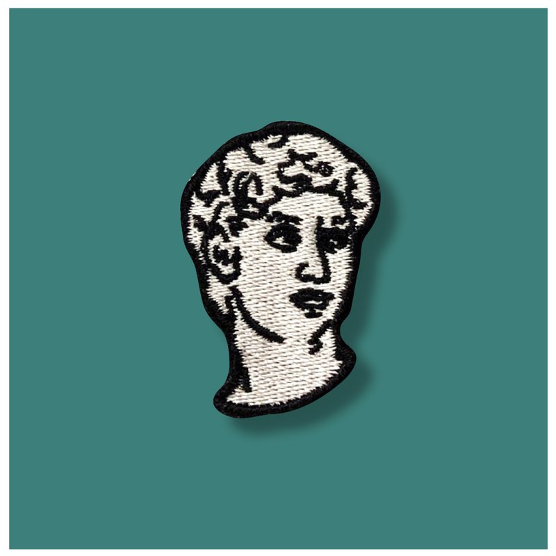 Devid sculpture iron on patch Michael Angelo gray head - 徽章/别针 - 绣线 银色
