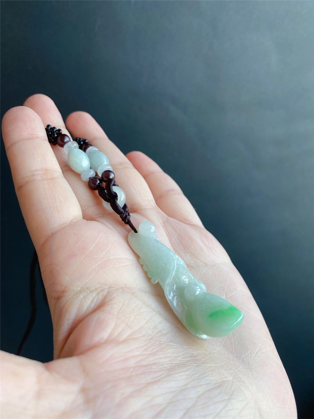 【售出】缅甸玉 翡翠 俏色飘阳绿 玉兰花 品行高洁 高贵不贵 - 项链 - 玉石 绿色