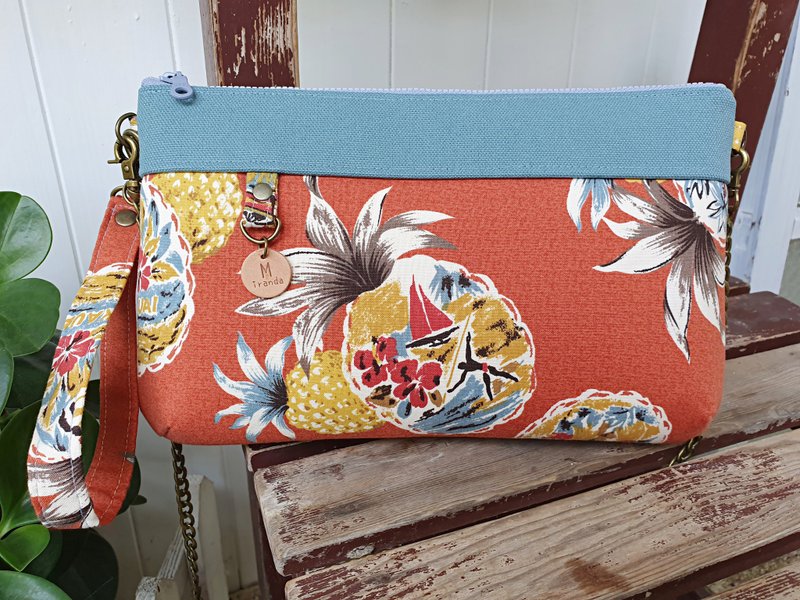 【好日手作】Miranda红蓝款夏季凤梨手拿/肩背包 母亲节/交换礼物 - 手拿包 - 棉．麻 多色