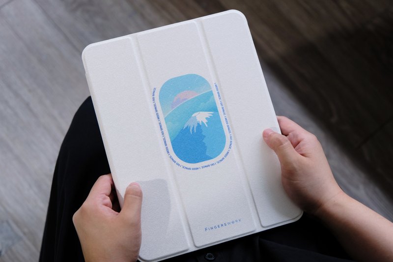 机舱窗外的富士山 防摔皮革IPAD保护套 三折款 附笔槽位 - 平板/电脑保护壳 - 人造皮革 白色