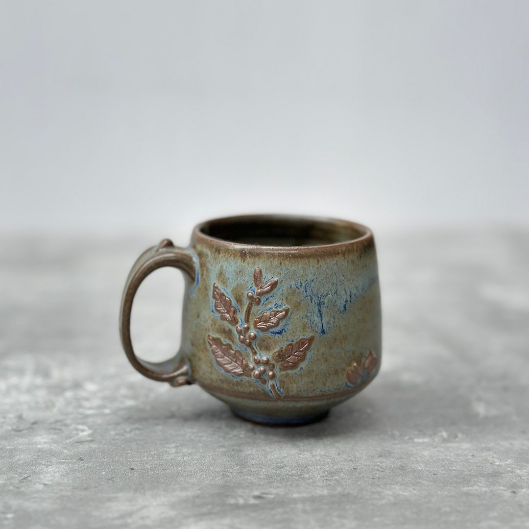 泥绘咖啡树灰蓝釉小陶杯 - 咖啡杯/马克杯 - 陶 蓝色