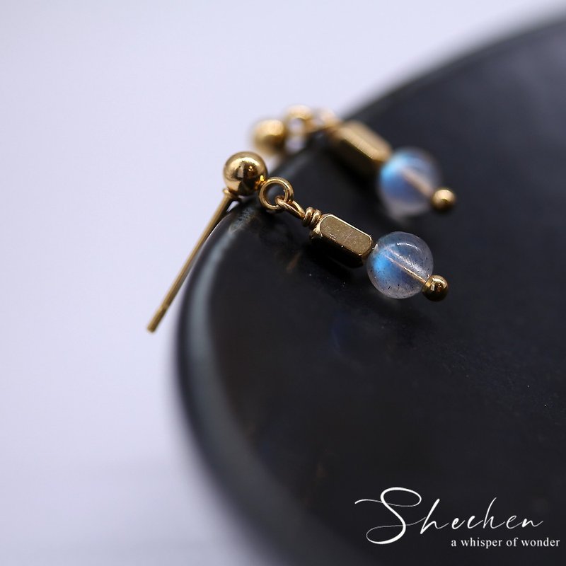 极简风强蓝光拉长石 光谱石 简单耳环 极简设计饰品 - 耳环/耳夹 - 半宝石 