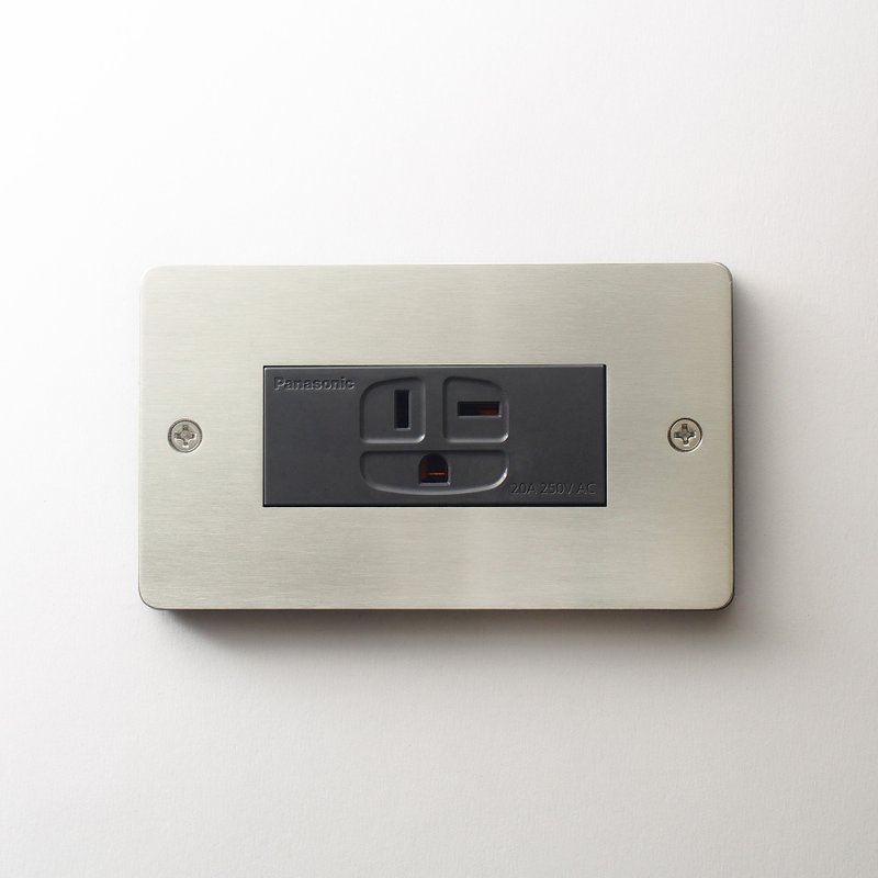 标准型开关面板 发丝银 搭配Panasonic国际牌 220V附接地单插座组 - 灯具/灯饰 - 不锈钢 