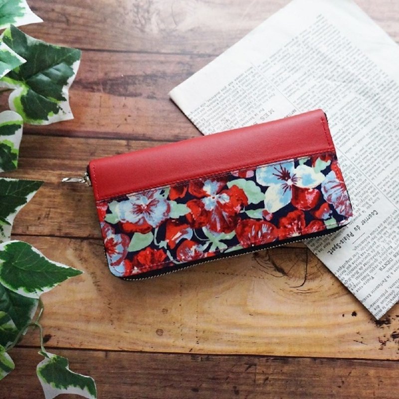 Liberty Pansy Flower Pansy Flower Round Zipper Long Wallet - 皮夹/钱包 - 真皮 红色