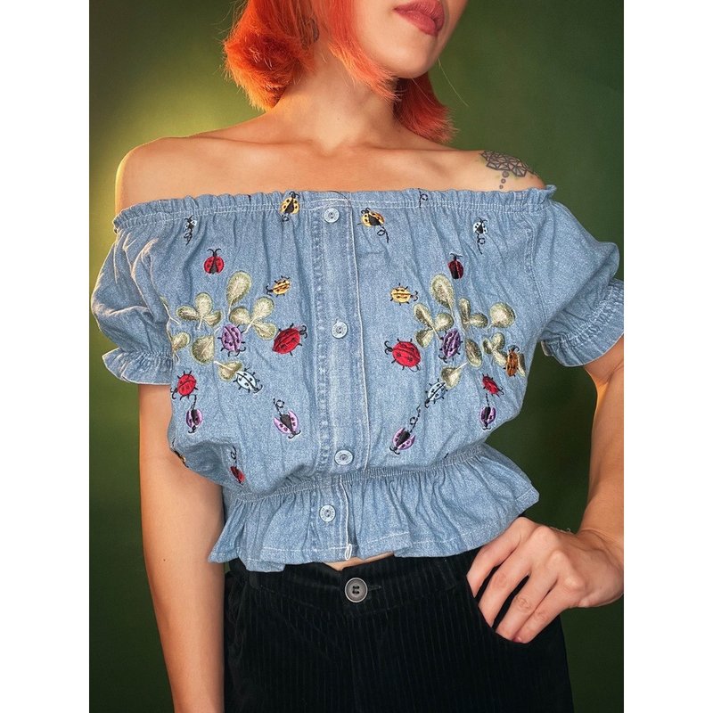 Regether 古着改制 牛仔缩腰 一字领短版上衣 - 女装上衣 - 棉．麻 蓝色