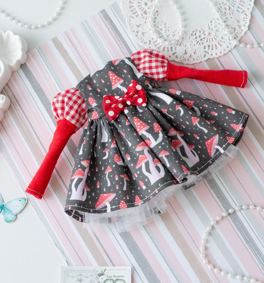 Dress for Blythe dolls with fly mushrooms 布莱斯 娃娃的衣服 与苍蝇菇 - 玩具/玩偶 - 棉 红色