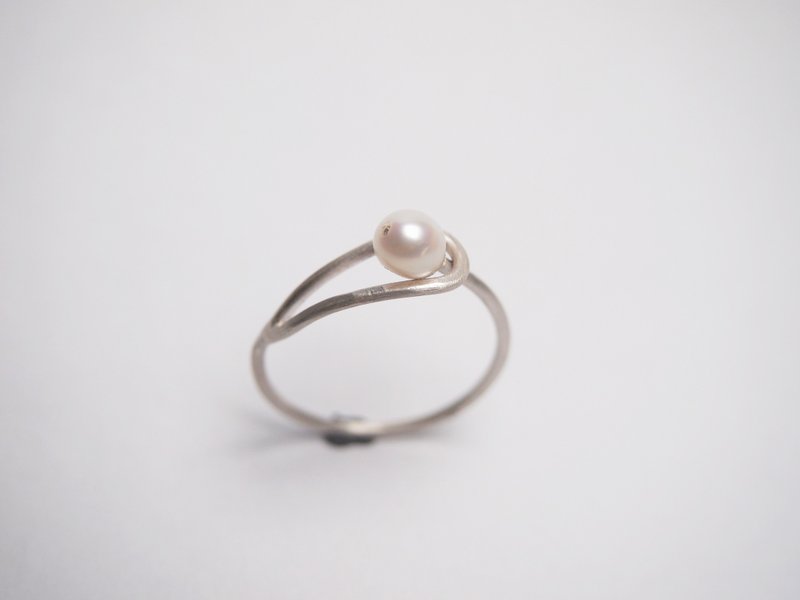 【Pearl系列】#a99 细圈珍珠戒指戒(14号)/ 925银/ 手工礼物 - 戒指 - 银 银色