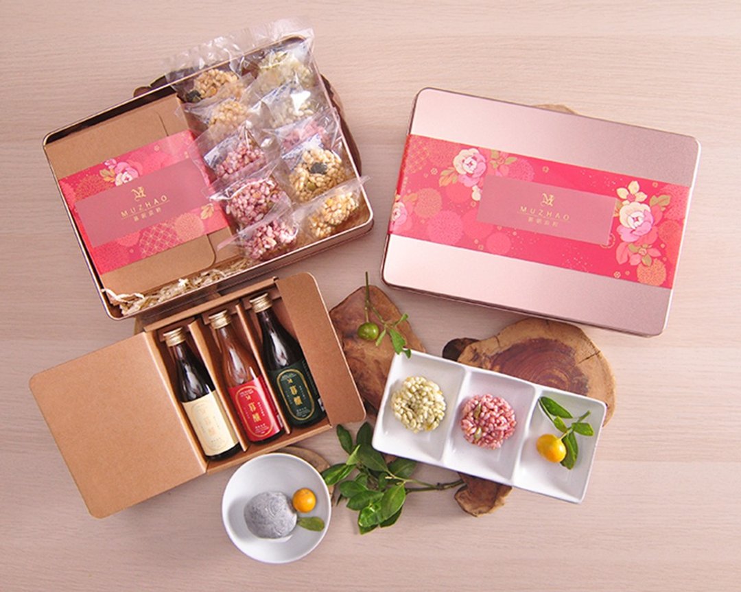 【团购礼盒/包邮】小暮酿酱油酱香米饼玫瑰金礼盒-山茶花 18组 - 零食/点心 - 新鲜食材 粉红色