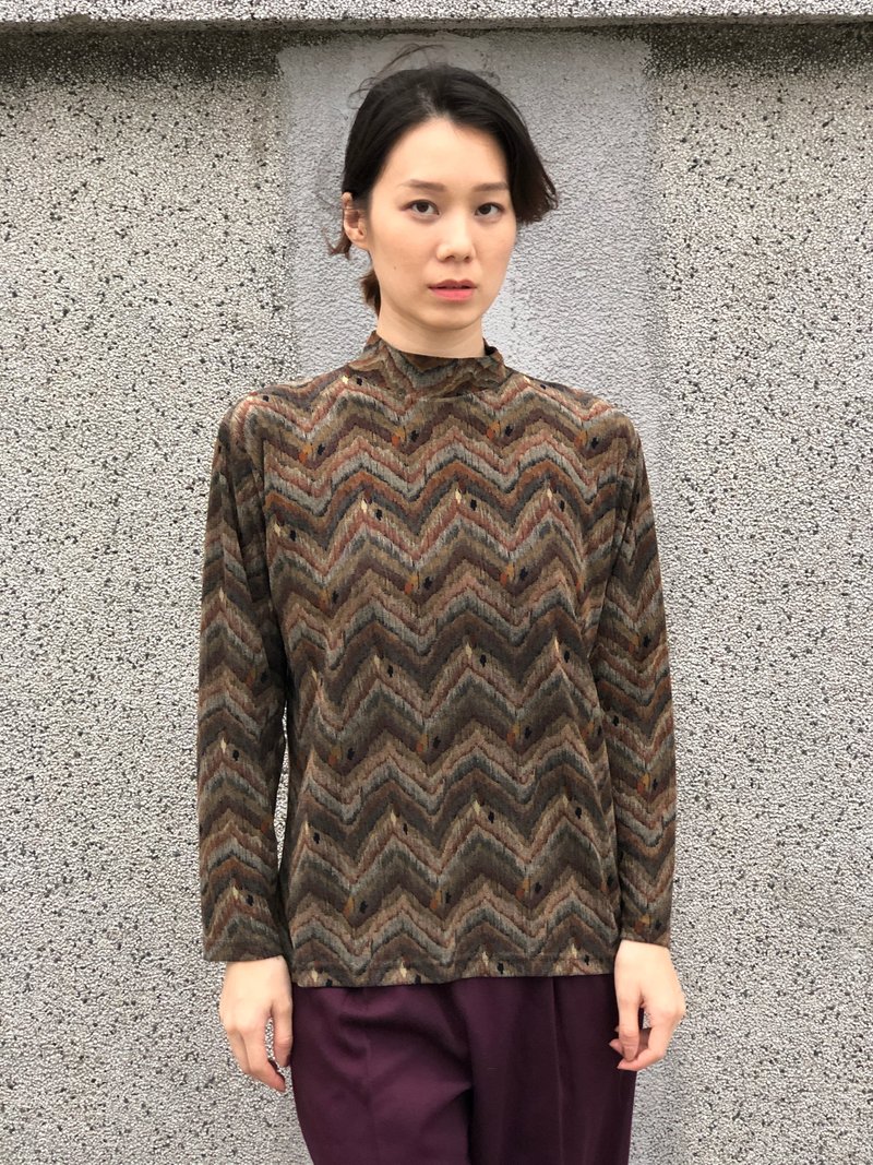 折线波纹上衣 - 女装上衣 - 其他材质 咖啡色