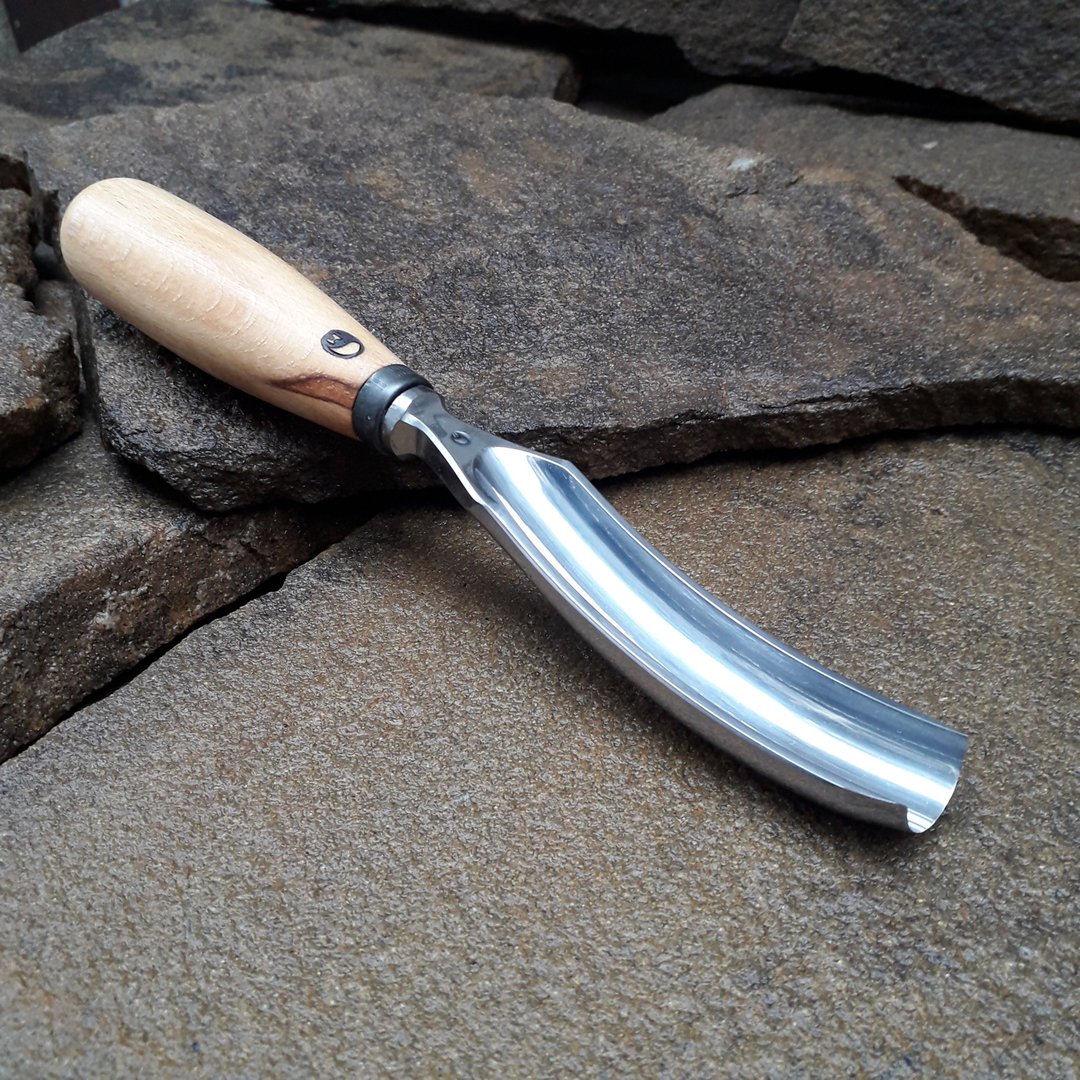 Forged chisel curved. Forged tool for woodcarving. - 零件/散装材料/工具 - 其他金属 