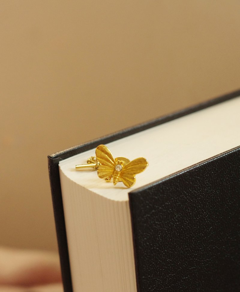 老杂货老又好古董珠宝 Vintage 金色蝴蝶结领带针/别针 W105 - 胸针 - 其他金属 金色