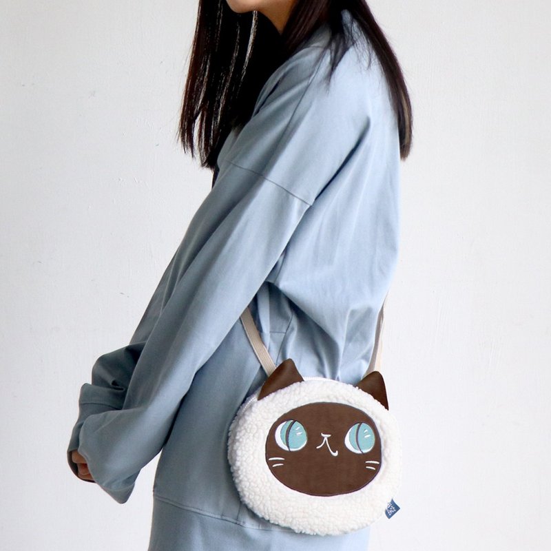 Luna 暹罗鱼喵 侧背包/毛绒绒包  旅游小包 - 侧背包/斜挎包 - 棉．麻 白色