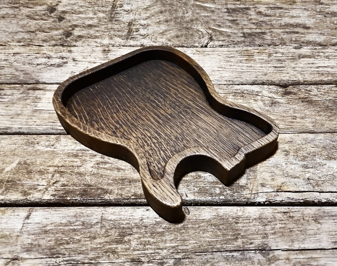 Wooden Tray Guitar Shaped, Desk Organizer, Trinket Holder, Valet Tray - 吉他配件 - 木头 黑色