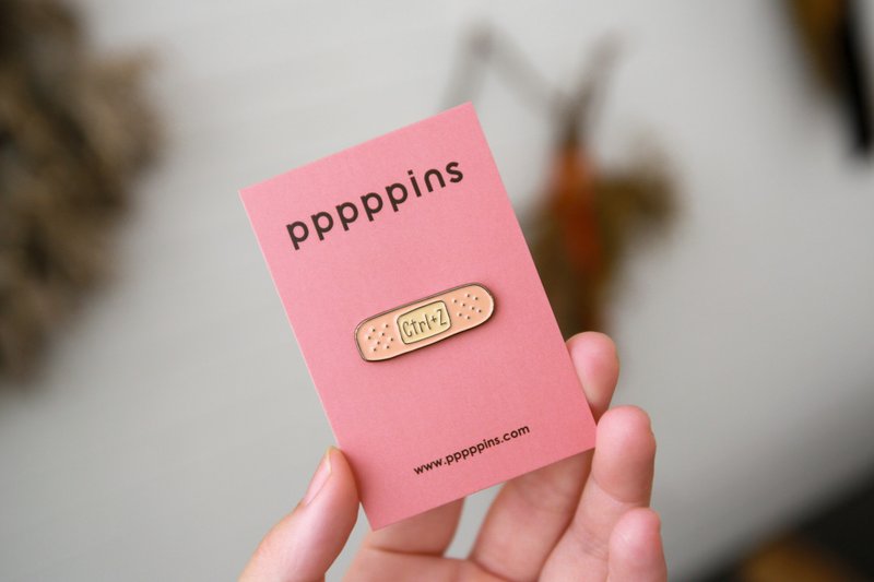 Ctrl Z 绷带 珐琅别针 - 胸针 - 铜/黄铜 橘色