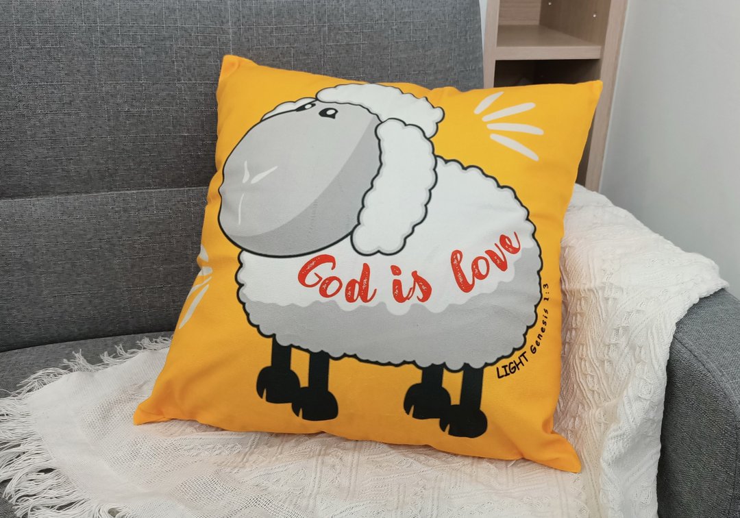 God is love福音基督小羊抱枕/基督教礼品/乔迁礼物/受洗礼物 - 枕头/抱枕 - 其他材质 