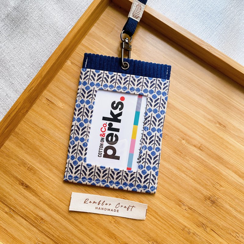 证件套 识别证卡套 悠游卡套 挂颈卡套 Card Holder 蓝色小花款 - 证件套/卡套 - 棉．麻 