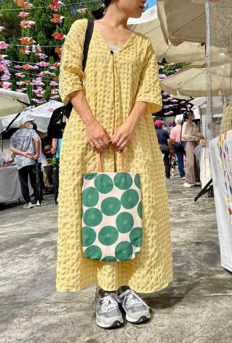 皮革手把 立体手提袋。双内袋。多款 日本设计布 - 手提包/手提袋 - 棉．麻 多色