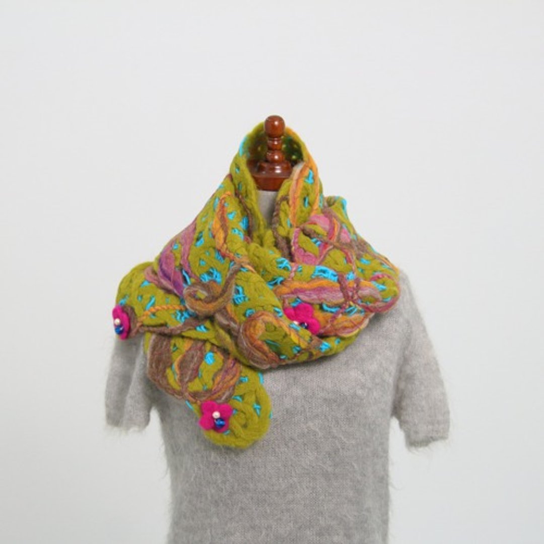 Blue sky scarf in the forest - 丝巾 - 羊毛 绿色