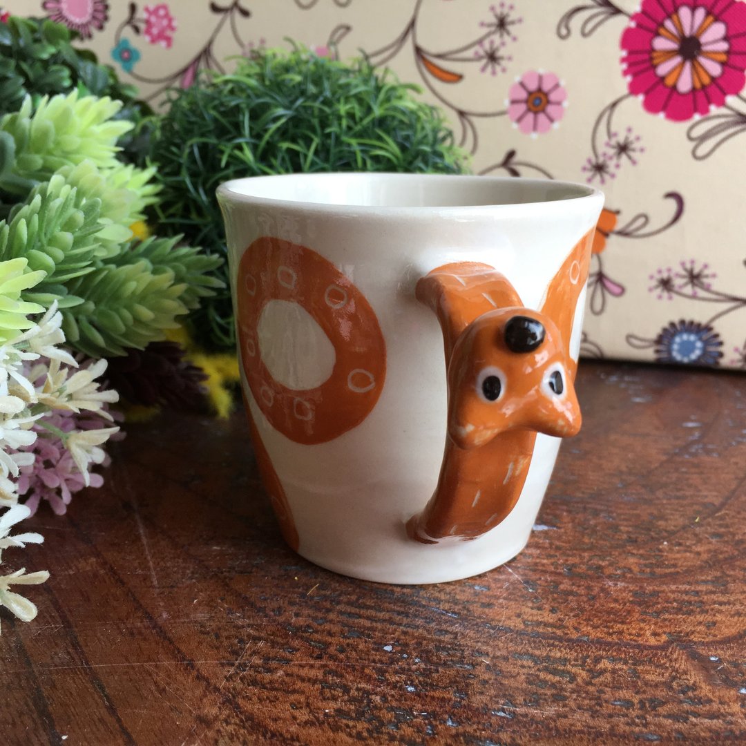 Mug handle is of bear (yellow) Bear hundle Mug cup (yellow) - 咖啡杯/马克杯 - 陶 黄色
