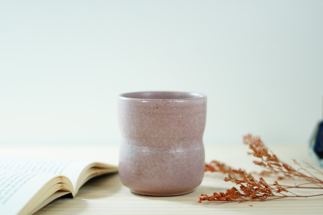 粉紫腰身握杯,茶杯,水杯-容量约250ml - 咖啡杯/马克杯 - 陶 粉红色