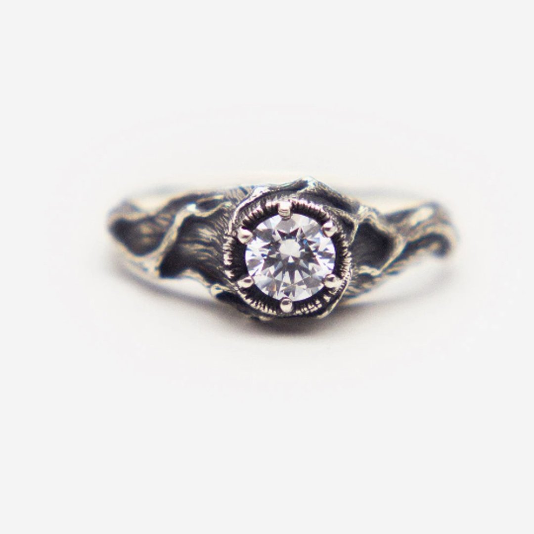 Tree Ring with White Topaz - 戒指 - 纯银 银色