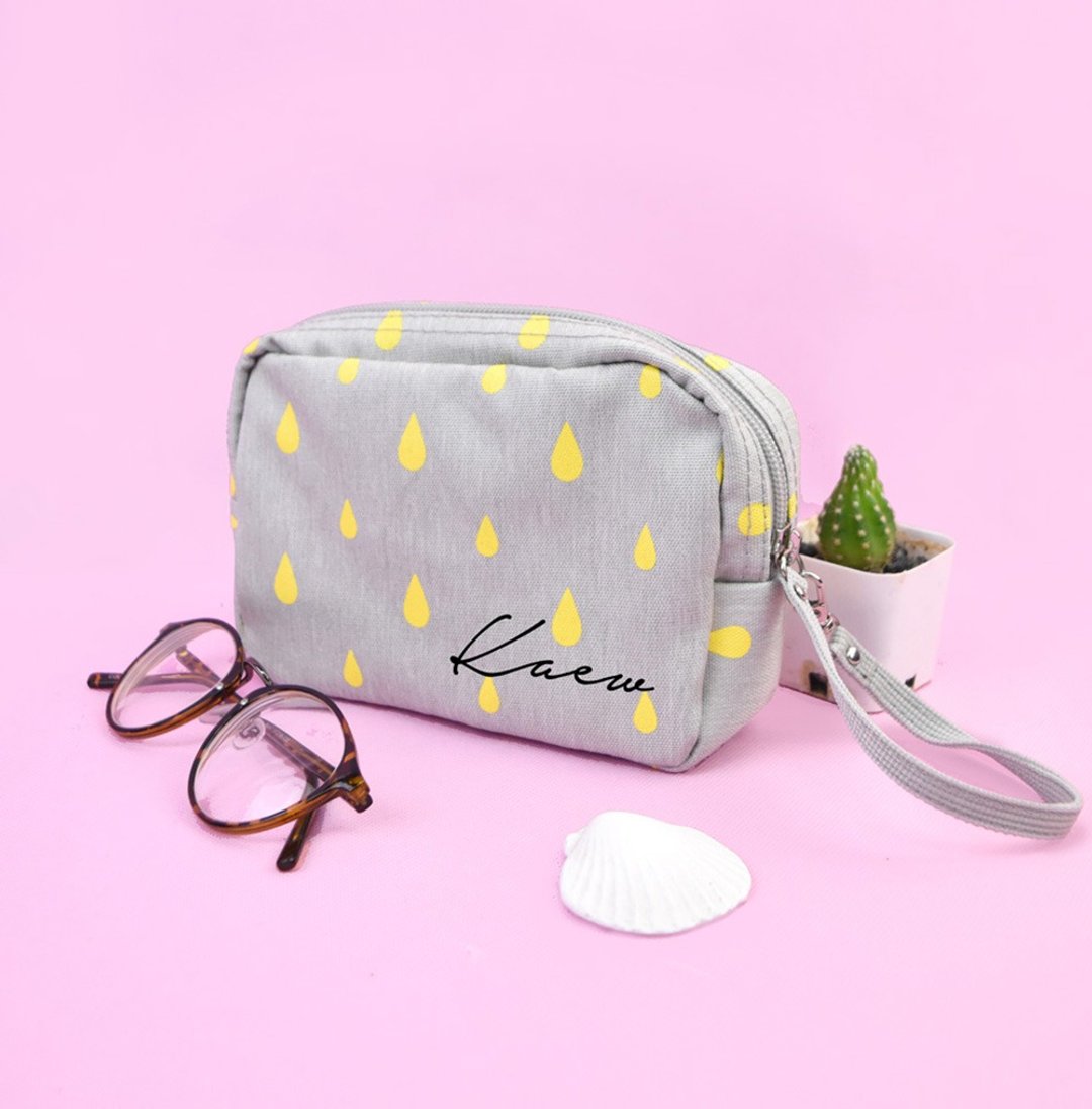 Yellow cosmetic bag -customized your name on the bag - 化妆包/杂物包 - 聚酯纤维 黄色