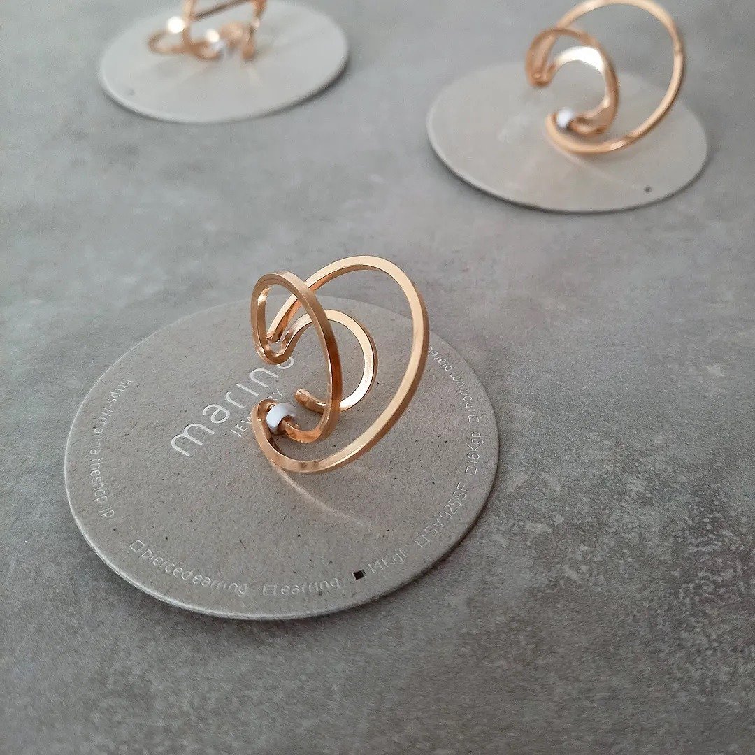 14kgf Random Triplet ear cuff / 1piece - 耳环/耳夹 - 宝石 金色
