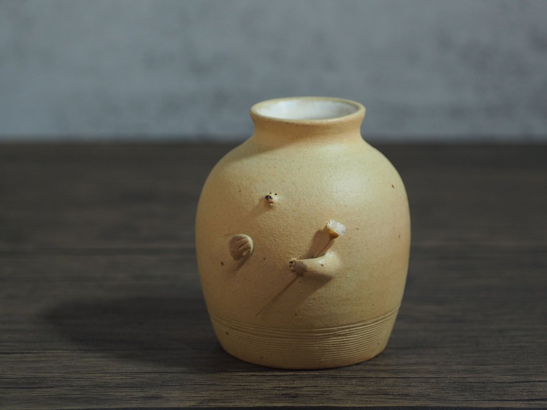 小脸系列-小口花瓶 - 花瓶/陶器 - 陶 黄色