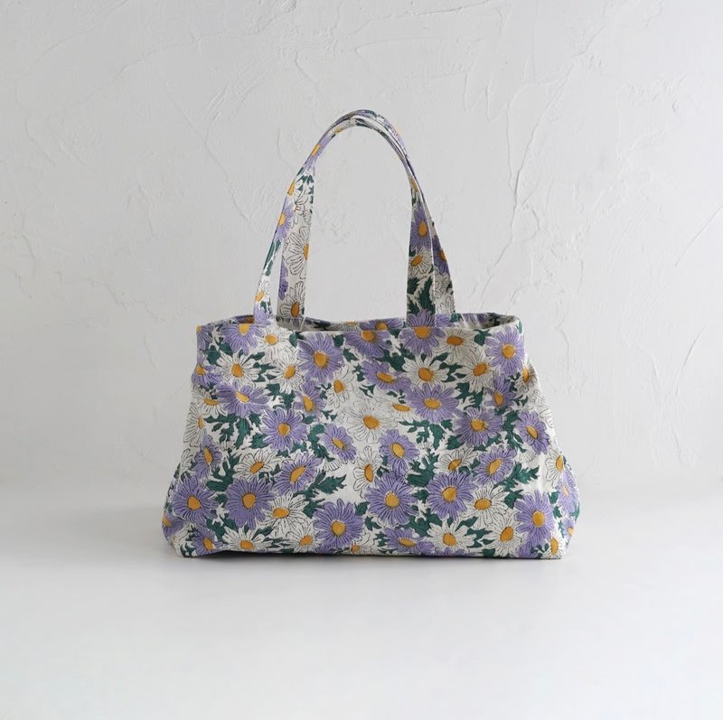たっぷり入るカラフルな花柄バッグ、Margaretトートバッグ purple - 手提包/手提袋 - 棉．麻 紫色