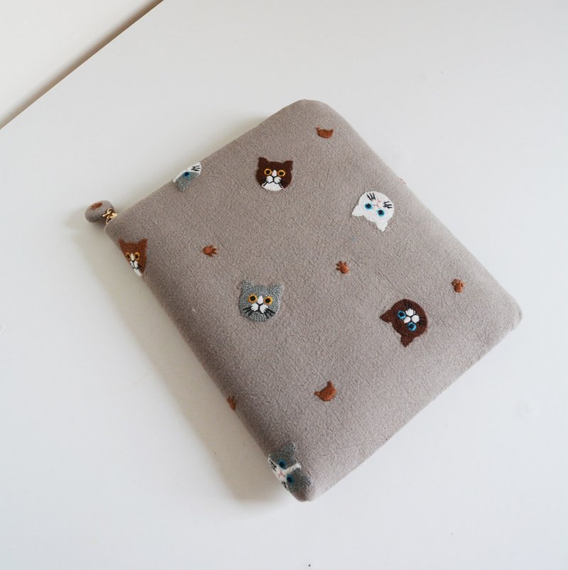 PUBU 7.8吋彩色电子书阅读器保护套 防护包 客制化 刺绣 猫咪 - 平板/电脑保护壳 - 棉．麻 灰色