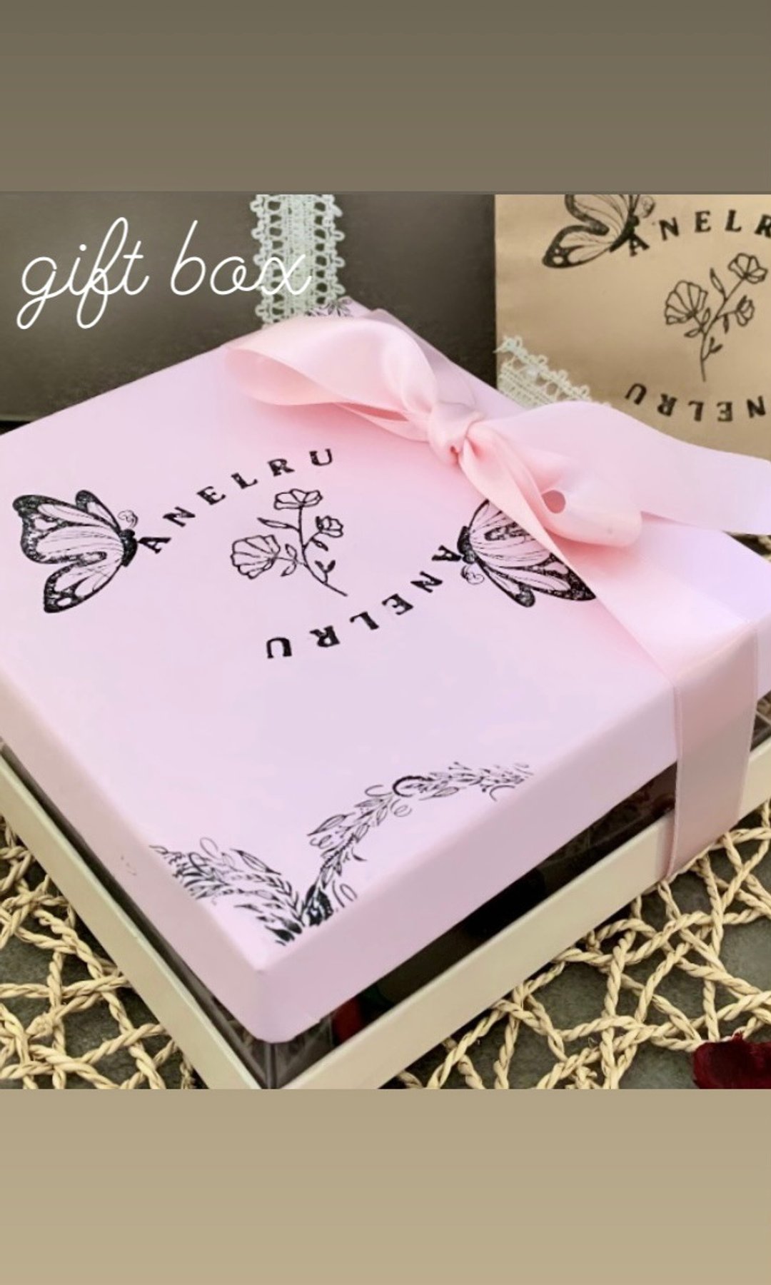 Plus gift packaging, Gift packaging,Gifts box - 胸针 - 纸 粉红色