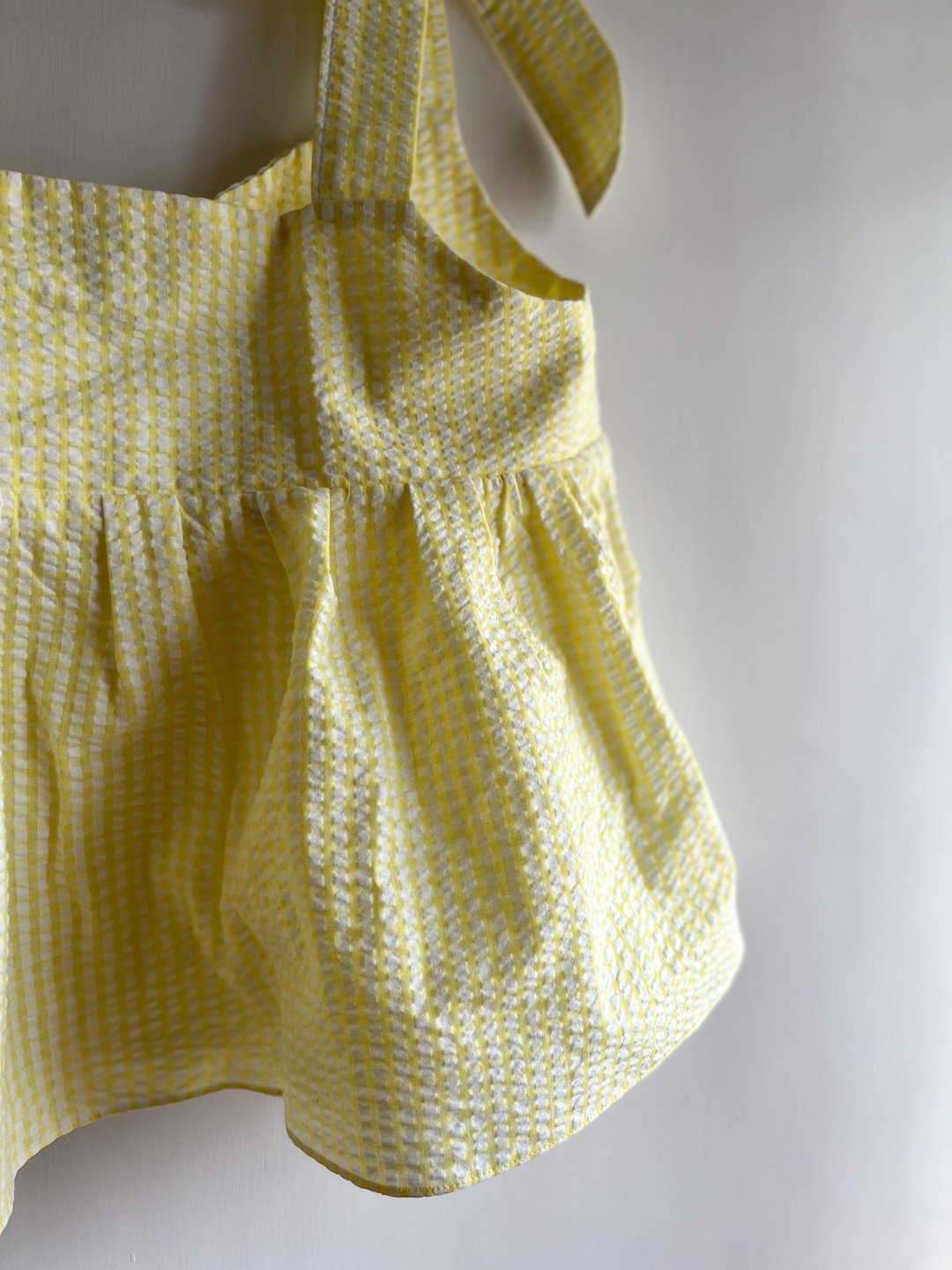 Bow strap ruffle top - 女装上衣 - 棉 黄色