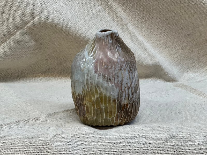 手捏切削柴烧花瓶 - 花瓶/陶器 - 陶 卡其色