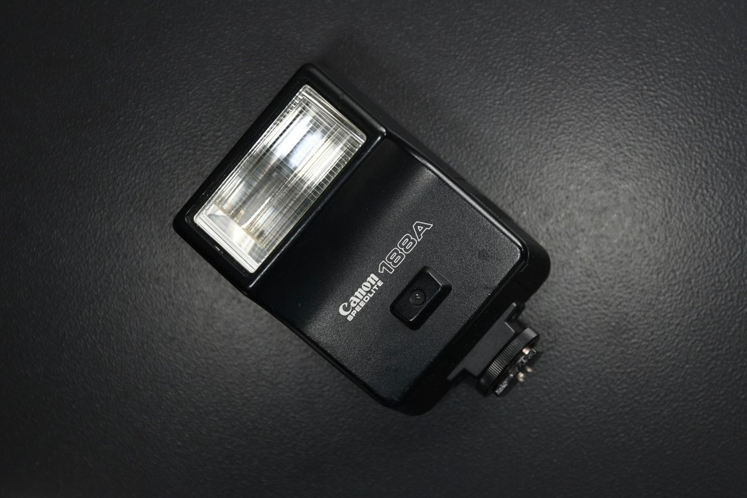 【经典古物】佳能 Canon Speedlite 188A 原厂 复古 闪光灯 - 相机 - 其他材质 