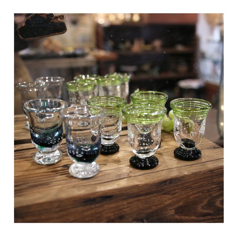 日本老件。手工吹制气泡小玻璃杯.蓝色气泡玻璃杯。厚玻璃.单入售 - 其他杯子 - 玻璃 