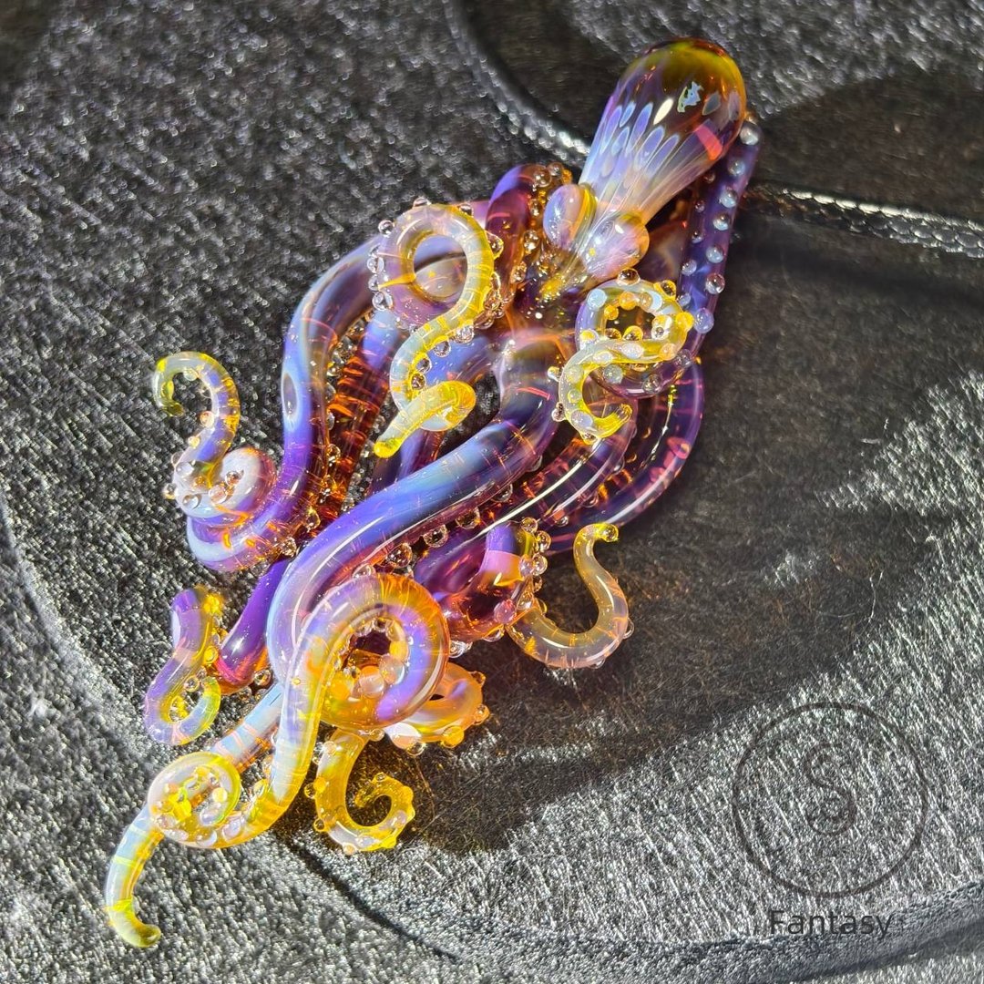 【Dream Glass Art】小众原创设计 手工多彩琉璃章鱼造型吊坠B色 - 项链 - 琉璃 