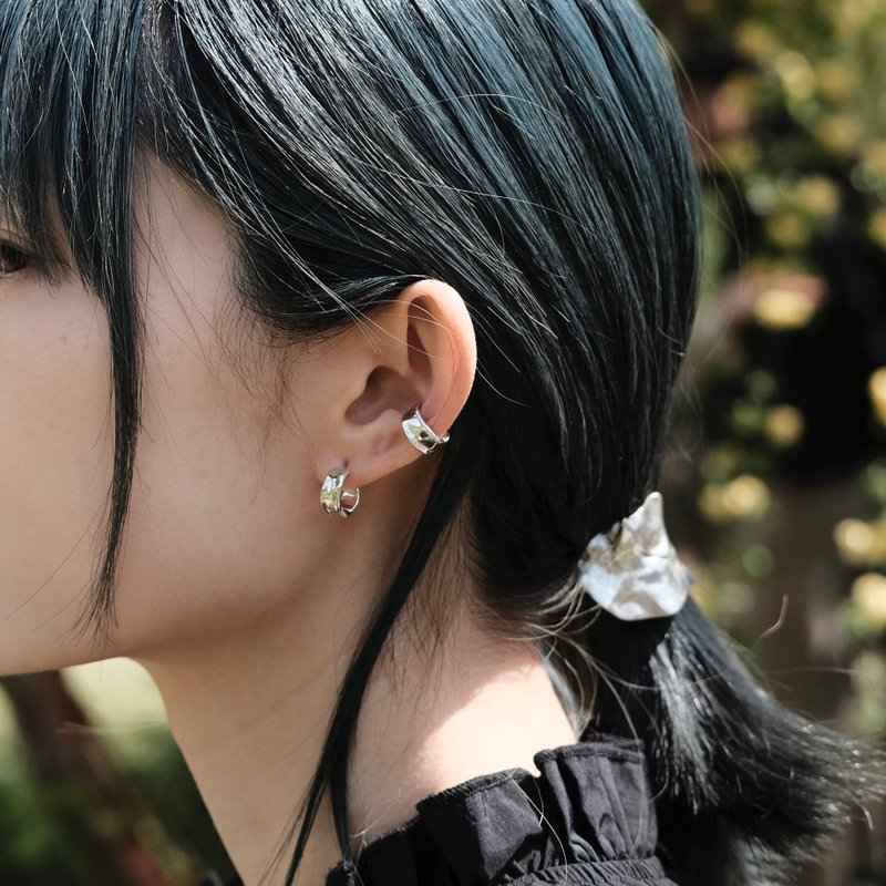 TOKA Ear Cuff 耳扣 - 耳环/耳夹 - 纯银 银色