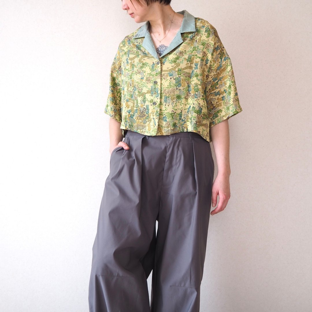 【日本制造】复古和服升级改造短款衬衫 M-L、独一无二、丝绸上衣 - 女装衬衫 - 丝．绢 