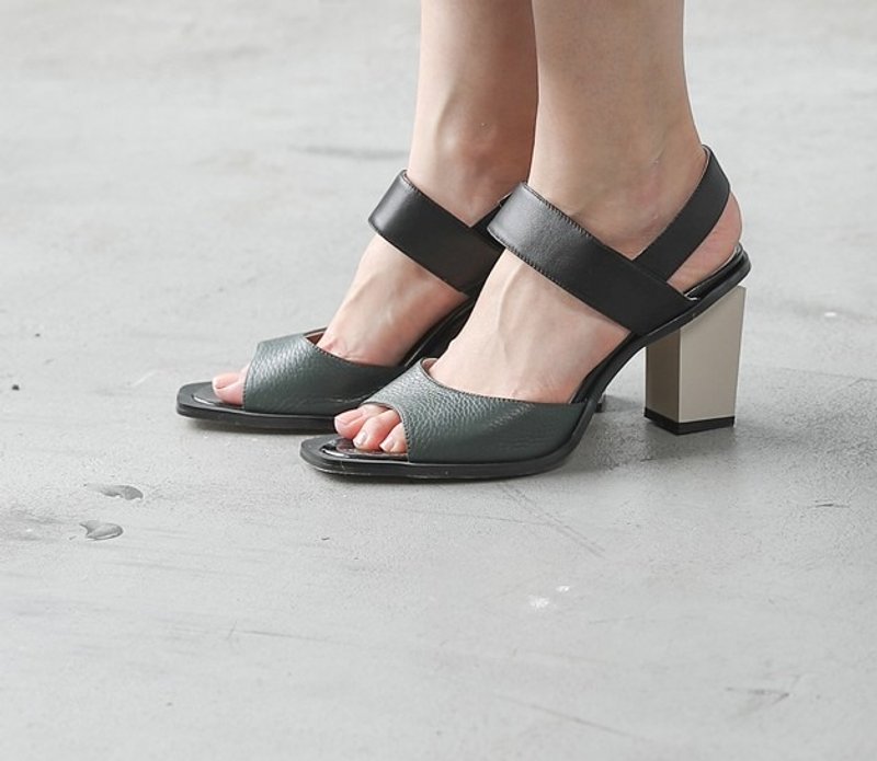 宽带拼色 罗马风挖口 粗跟真皮凉鞋 绿黑杏 - 男女凉鞋 - 真皮 黑色