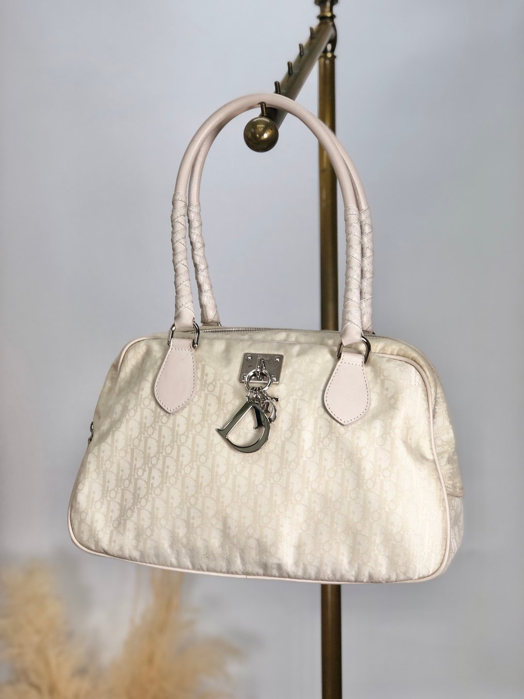 【日本直送名牌中古包】Christian Dior 缇花纹手提包 米色 标志吊饰 尼龙 皮革 vintage 3t7wy7 - 手提包/手提袋 - 尼龙 白色