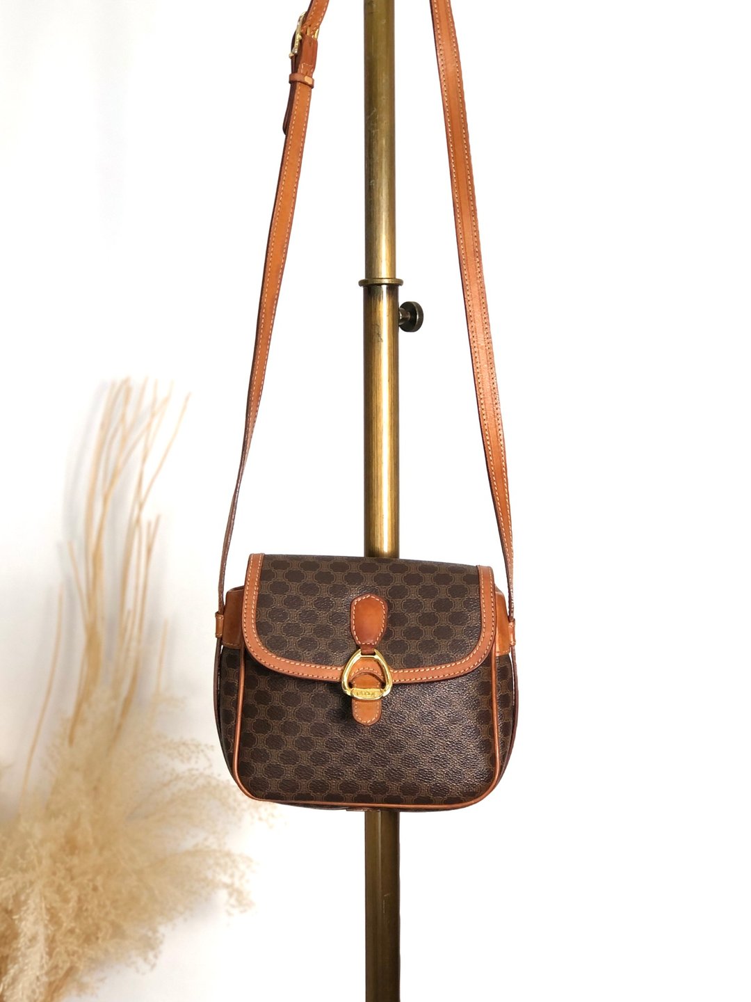 【VintageShop solo 日本直送中古包专卖店】CELINE 经典凯旋门腋下包 棕色 PVC 皮革 复古风 马蹄扣 - 侧背包/斜挎包 - 防水材质 咖啡色