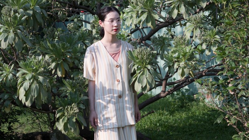 杏色条纹短袖衬衫套装_手作衣 - 女装衬衫 - 棉．麻 卡其色