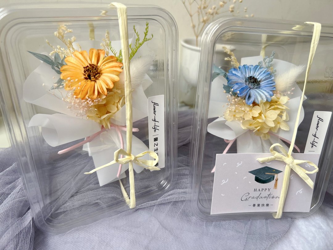 【毕业花束】flower-of-life 韩式迷你小花束 日本索拉向日葵 3色 - 干燥花/捧花 - 植物．花 多色