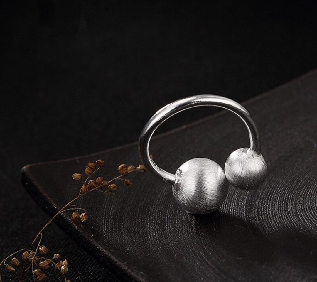 S 925 Sterling Silver Handmade Brushed Women Cute Asymmetric Balls Finger Rings - 戒指 - 纯银 银色